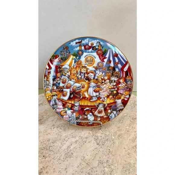 Franklin Mint Multi-Color Gold Medal Flour Cat Winners Bill Bell Collector Plate - Picture 1 of 7